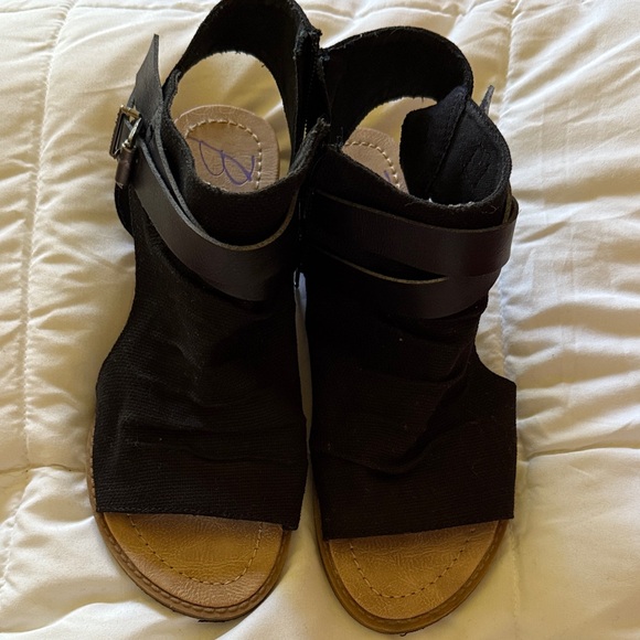 Blow Fish Malibu - Size 8 Black Women's Balla Sandals - Picture 1 of 4